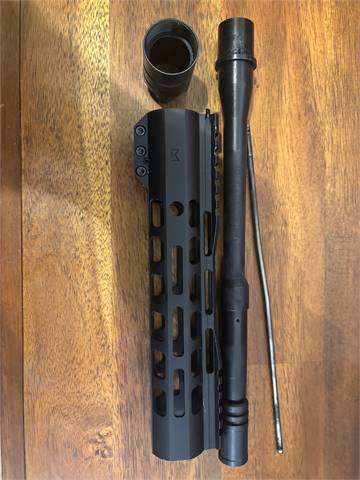 Barrel and hand guard 