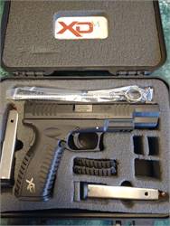 Springfield XDM 40  40 S&W      #2204