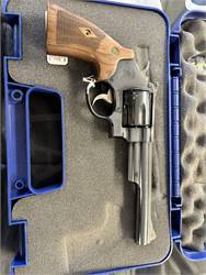 Smith & Wesson M29 .44 Mag 