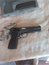 Browning 40cal single action Hi Power Pistol semi auto 